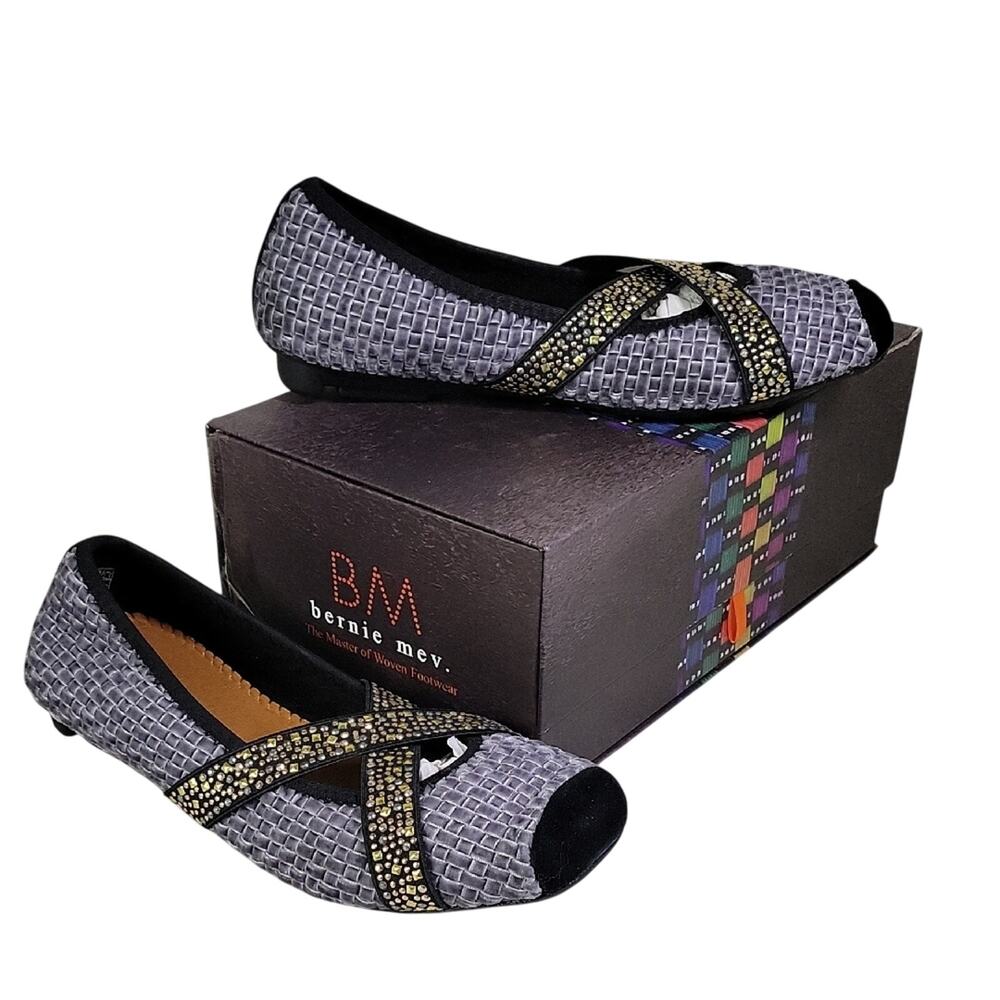 Bernie Mev Point Grey Velvet Mary Jane Flats Womens Size 38 US 7 NEW